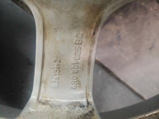 Llanta Volkswagen Polo V 1.2 gasolina 6R