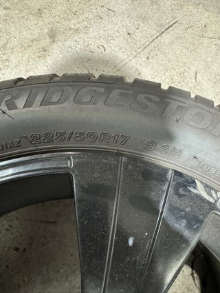 Llanta 225/50/17 Bridgestone RFT