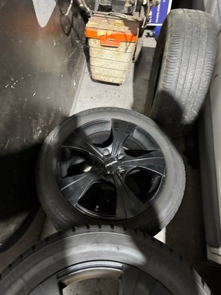 Llanta 225/50/17 Bridgestone RFT