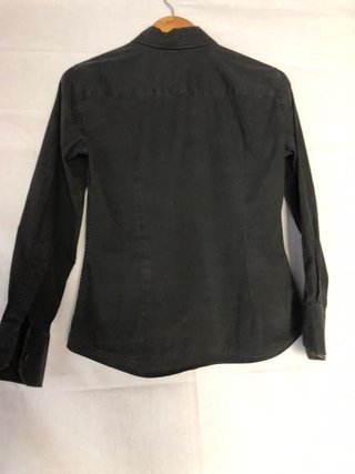 Camisa Carolina Herrera Negra y Roja