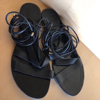 Sandalias Massimo Dutti negras