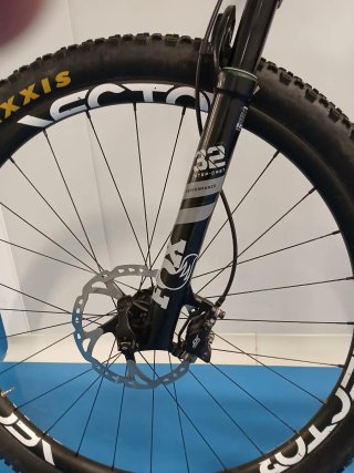 Bicicleta de Montaña megano trak 07 full carbono