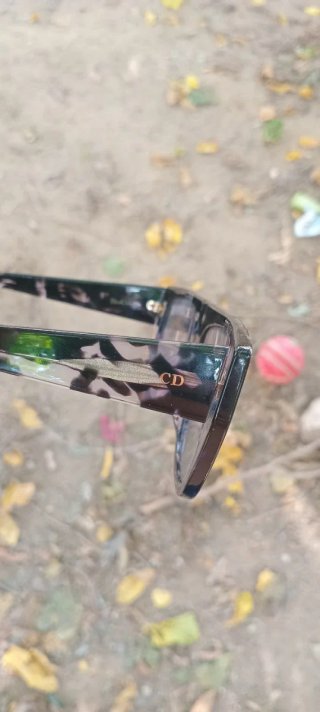Gafas de sol negras y multicolor
