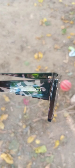 Gafas de sol negras y multicolor