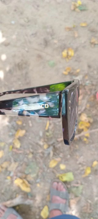 Gafas de sol negras y multicolor