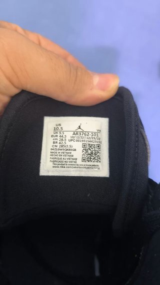 Zapatillas Jordan Blancas y Negras