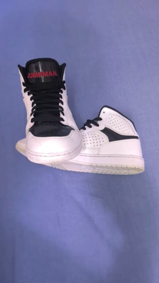Nike Jordan 44.5 (42.5-43) Blancas y Negras