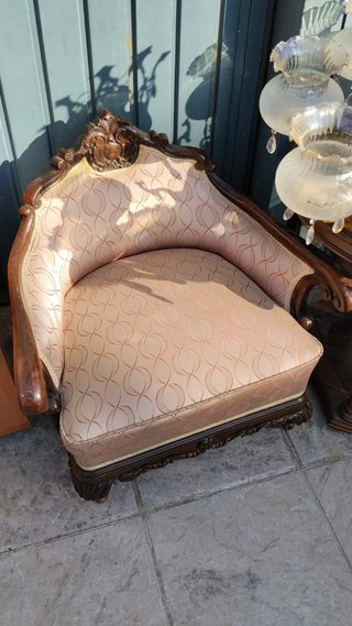 Taburete de madera y tela