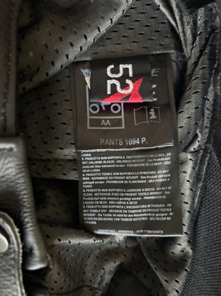 Mono Dainese Cuero 2 Piezas