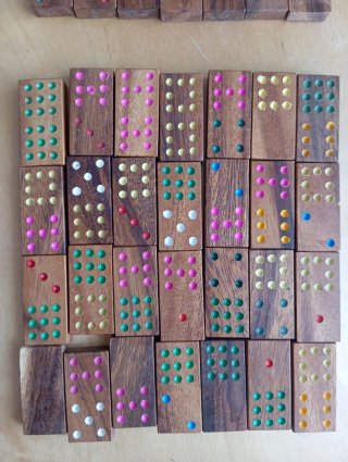 Juego de mesa de madera