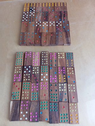 Juego de mesa de madera