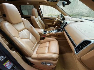 PORSCHE CAYENNE 3.0 TDI 245CV 233 MIL KM 23.900€