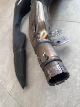 Escape original de Kawasaki Z800 2015
