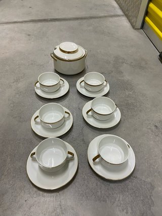 Juego Consomé Sopera Porcelana Dorada