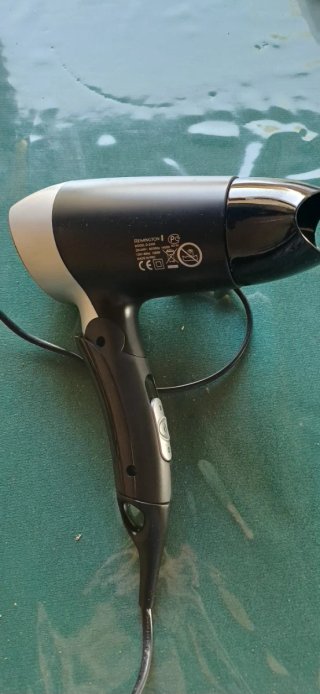 Asciugacapelli Remington nero/argento