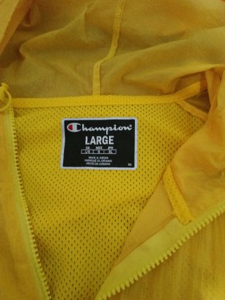 Cortavientos Champion Amarillo