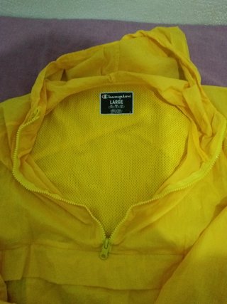 Cortavientos Champion Amarillo