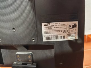 Monitor Samsung SyncMaster 710N