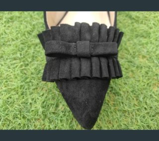 Zapatos de ante negro con volantes Uns vez usados