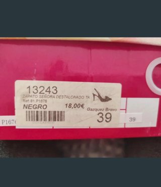 Zapatos de ante negro con volantes Uns vez usados