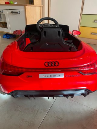 Coche Eléctrico Infantil Audi RS e-tron GT 12V