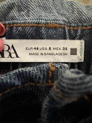 Bermuda baggy vaquera con cinturón
