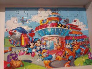 Lote de 3 puzzles: Toy Story; Caillou y Disney