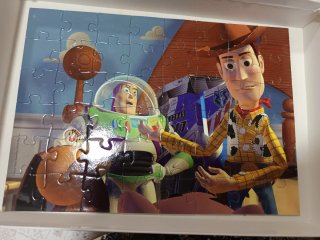 Lote de 3 puzzles: Toy Story; Caillou y Disney