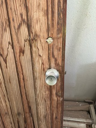 Puerta madera pino maciza