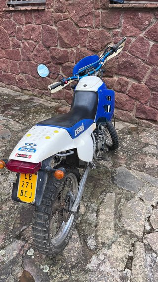 Derbi Senda R 50cc con escape Tavi Racing