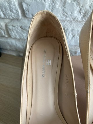 Zapatos Gloria Ortiz Beige Talla 38