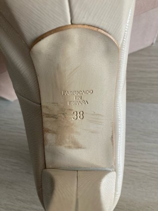 Zapatos Gloria Ortiz Beige Talla 38