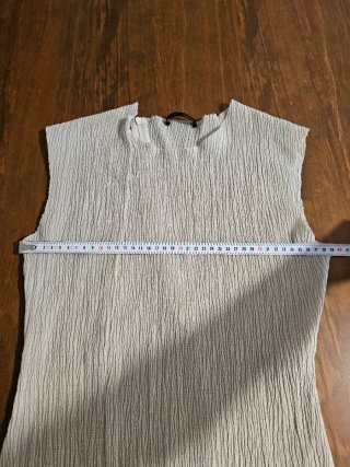 Top asimétrico Zara  nuevo.