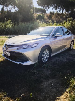 Toyota Camry 2019