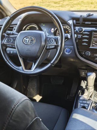 Toyota Camry 2019