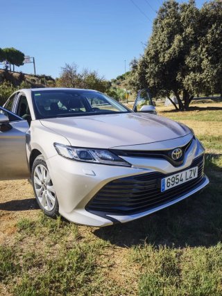 Toyota Camry 2019
