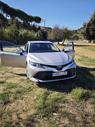 Toyota Camry 2019