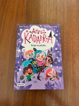Colección cuentos de Anna Kadabra del 1 al 16.
