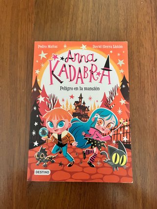 Colección cuentos de Anna Kadabra del 1 al 16.