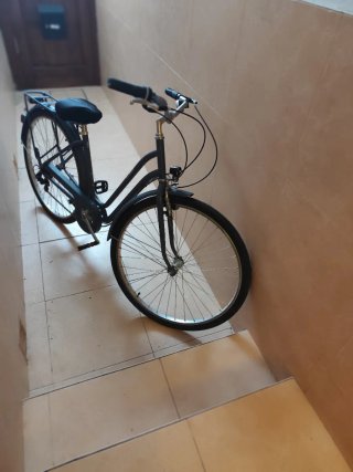 Bicicleta urbana en buen estado