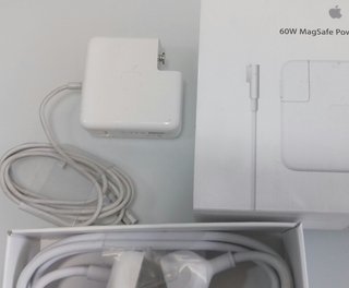 Cargador original Apple MacBook / 60W