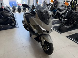Kimco Xciting VS 400 Maxi Scooter