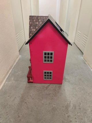 Casita de muñecas rosa