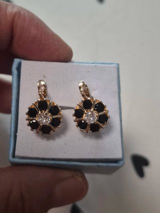Pendientes Vintage Flor Oro Negro Blanco
