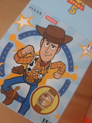 Reloj Miniso Slinky Dog Toy Story Dorado