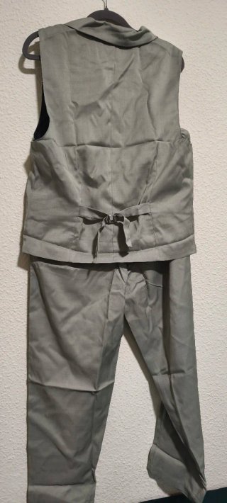 Conjunto ejecutivo verde grisáceo