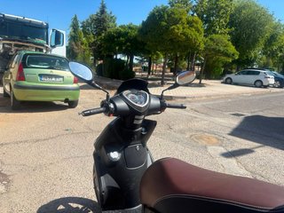 Kymco Agility 50 - 351 km - Como nueva