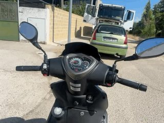 Kymco Agility 50 - 351 km - Como nueva