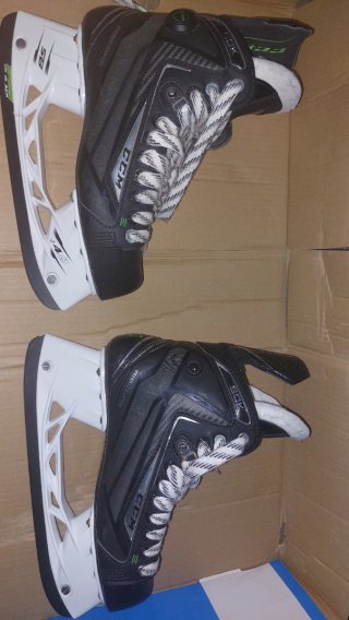 Patines CCM Ribcor 50K Hockey Hielo