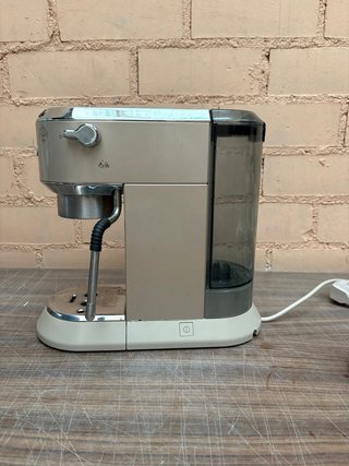 AVERIADO Cafetera De'Longhi Dedica Arte Beige